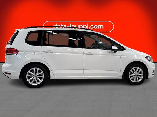 Volkswagen Touran vaihtoauto