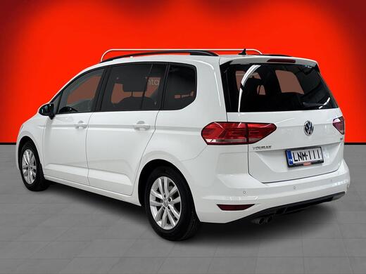Volkswagen Touran vaihtoauto