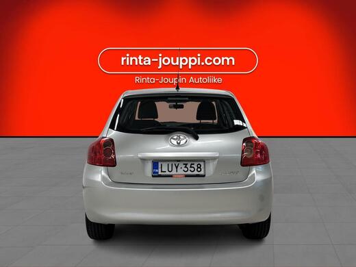Toyota Auris vaihtoauto