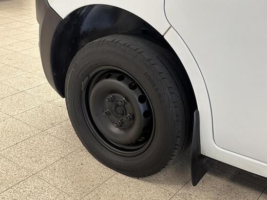 Nissan NV400 vaihtoauto