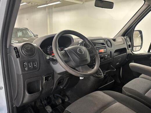 Nissan NV400 vaihtoauto