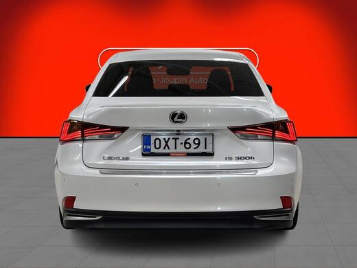 Lexus IS vaihtoauto
