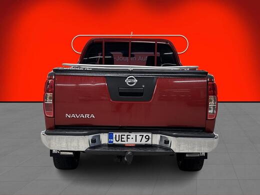 Nissan Navara vaihtoauto