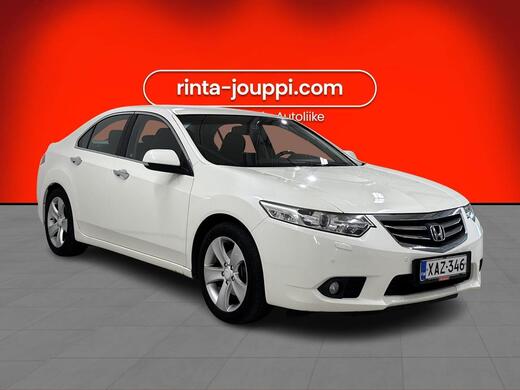 Honda Accord vaihtoauto