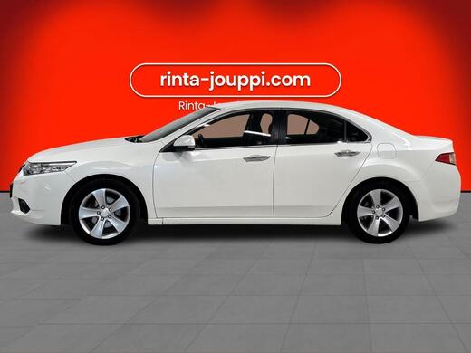 Honda Accord vaihtoauto