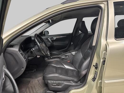 Volvo V70 vaihtoauto