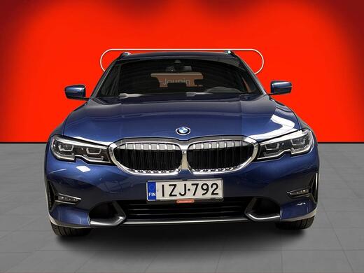 BMW 330 vaihtoauto