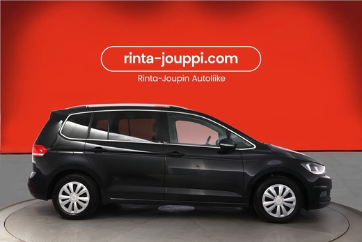 Volkswagen Touran vaihtoauto