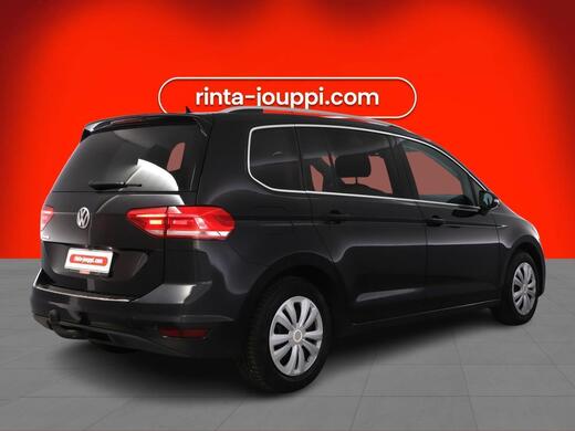 Volkswagen Touran vaihtoauto