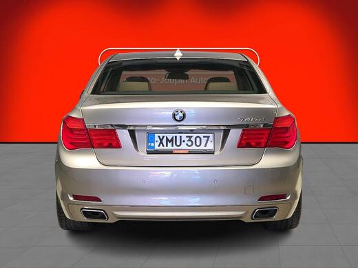 BMW 740 vaihtoauto