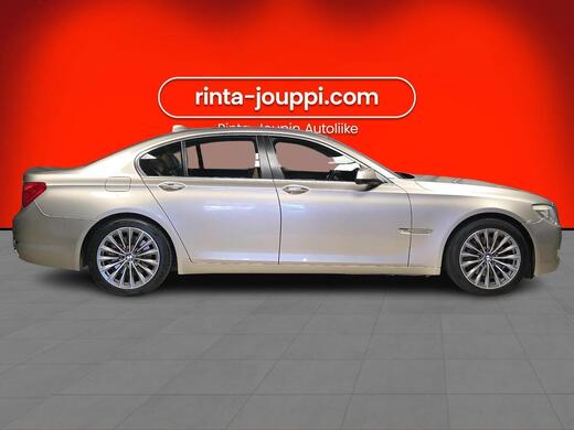 BMW 740 vaihtoauto