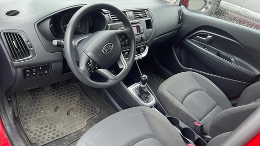 Kia Rio vaihtoauto