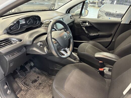 Peugeot 208 vaihtoauto