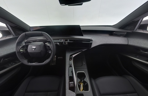 Peugeot E-3008 vaihtoauto