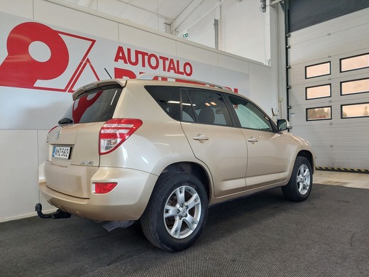 Toyota RAV4 vaihtoauto