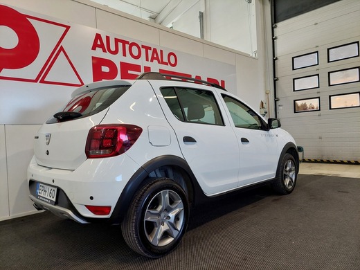 Dacia Sandero vaihtoauto