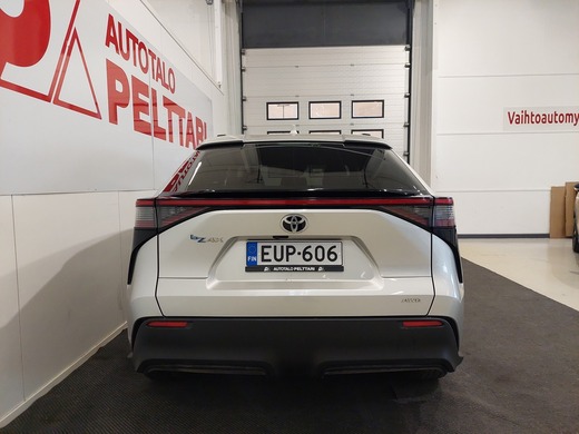 Toyota bZ4X vaihtoauto