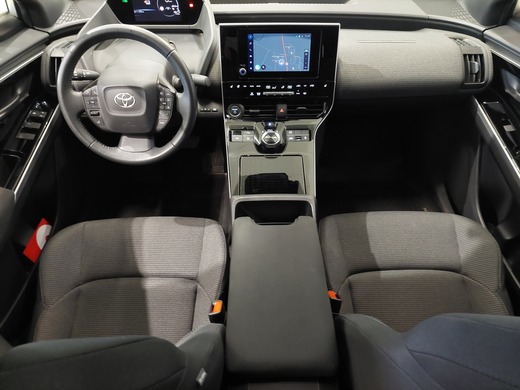 Toyota bZ4X vaihtoauto