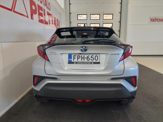 Toyota C-HR vaihtoauto