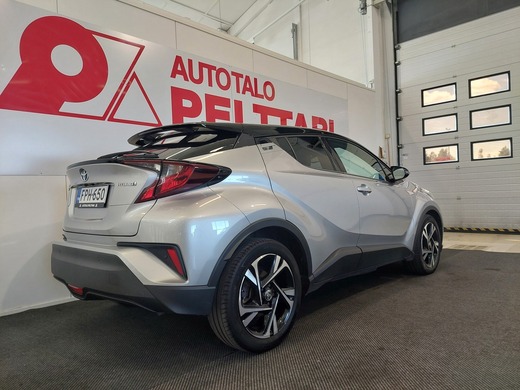 Toyota C-HR vaihtoauto