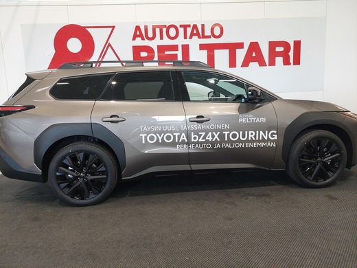 Toyota bZ4X Touring vaihtoauto