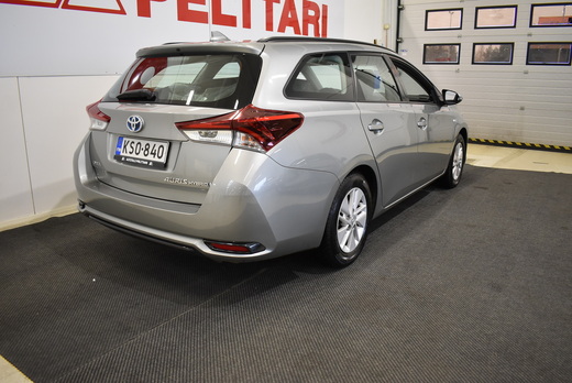 Toyota Auris vaihtoauto
