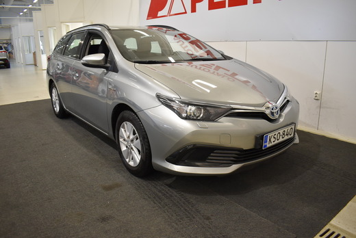Toyota Auris vaihtoauto