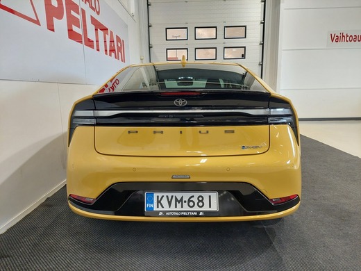 Toyota Prius Plug-in vaihtoauto