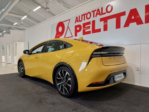 Toyota Prius Plug-in vaihtoauto