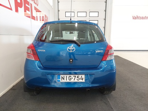 Toyota Yaris vaihtoauto