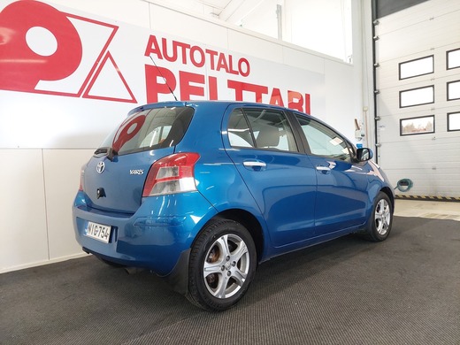 Toyota Yaris vaihtoauto