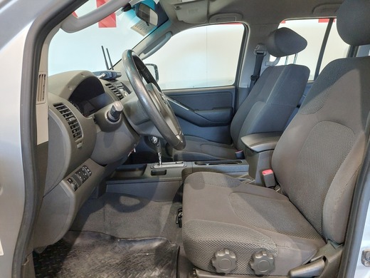 Nissan Navara vaihtoauto