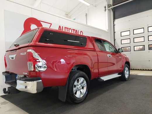 Toyota Hilux vaihtoauto