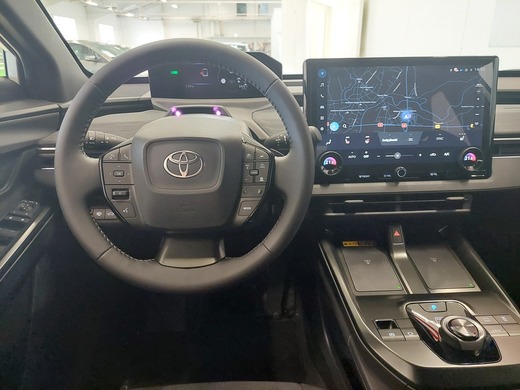 Toyota C-HR+ vaihtoauto