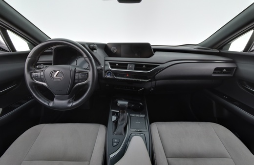 Lexus UX vaihtoauto