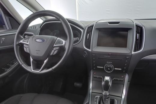 Ford S-MAX vaihtoauto