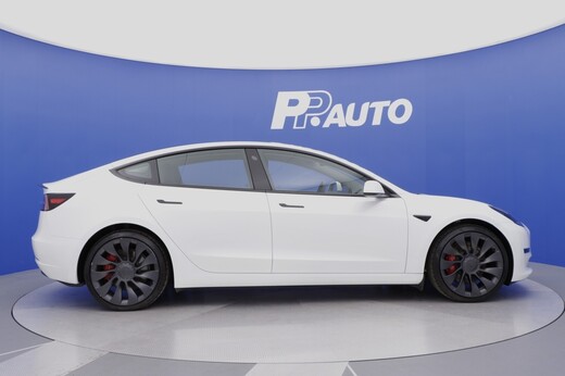 Tesla Model 3 vaihtoauto