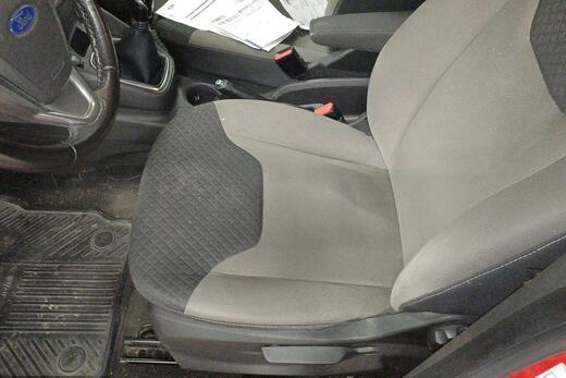 Ford Tourneo Courier vaihtoauto