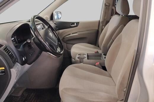 Kia Carnival vaihtoauto