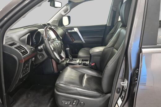 Toyota Land Cruiser vaihtoauto