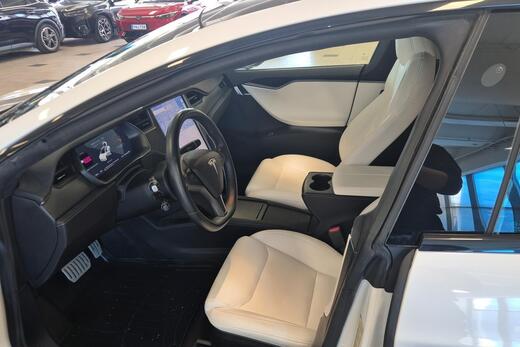 Tesla Model S vaihtoauto