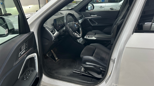 BMW iX1 vaihtoauto