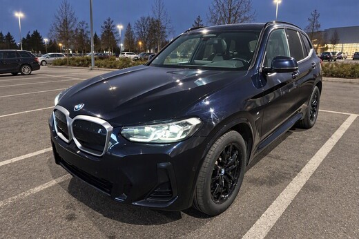 BMW iX3 vaihtoauto