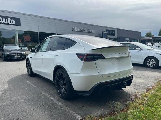 Tesla Model Y vaihtoauto