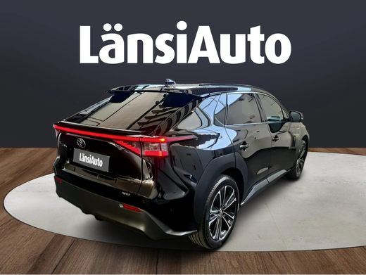 Toyota bZ4X vaihtoauto