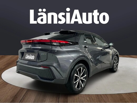 Toyota C-HR vaihtoauto