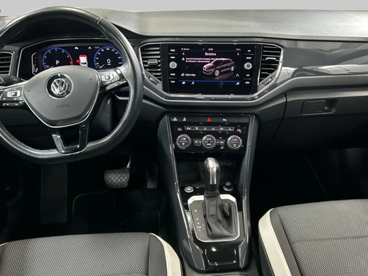 Volkswagen T-Roc vaihtoauto
