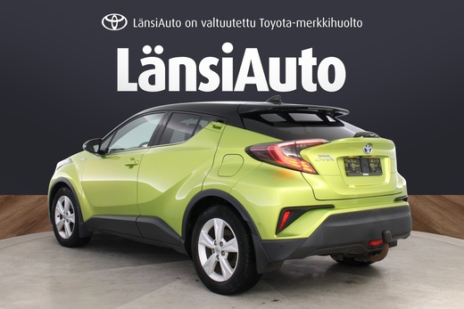 Toyota C-HR vaihtoauto