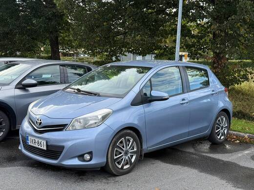Toyota Yaris vaihtoauto