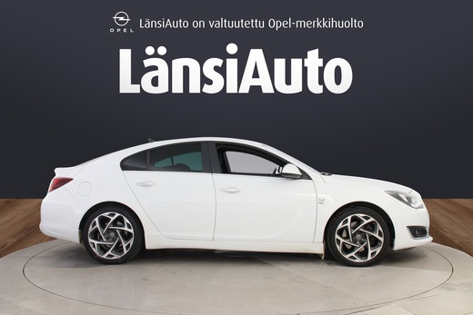 Opel Insignia vaihtoauto